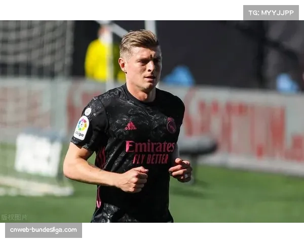 体能教练揭秘：佛罗伦萨如何在密集赛程中维持球员的高强度跑动能力